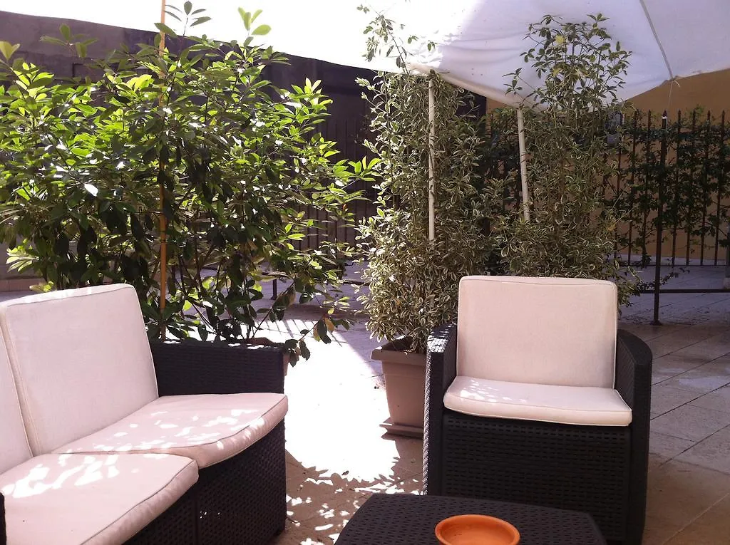 ** Guest house Romeo Design Rooms Verona Italy