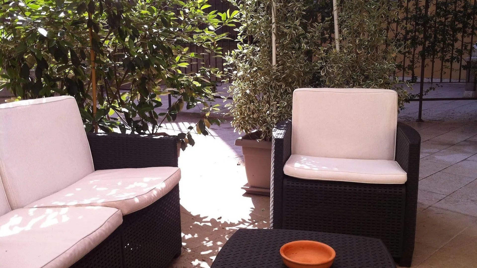 Romeo Design Rooms Verona 2*,